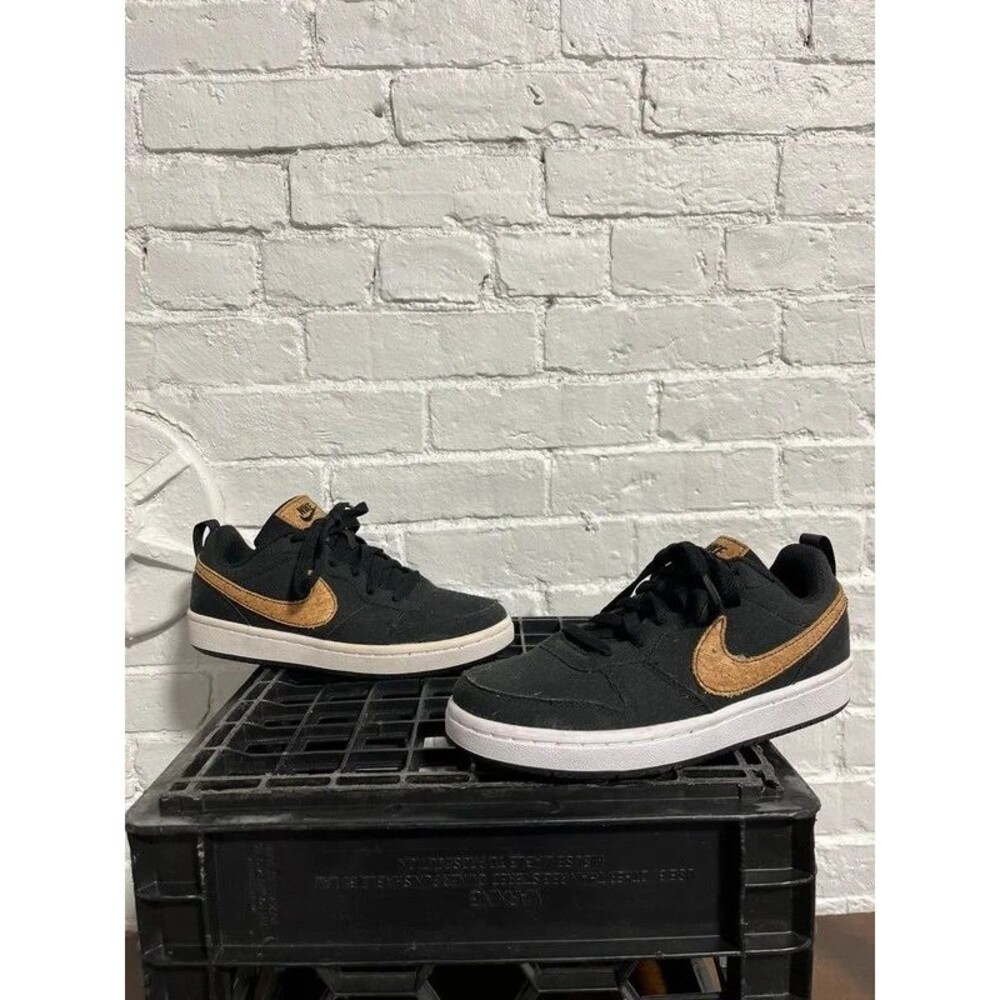 Size 4Y Nike Court Borough Low 2